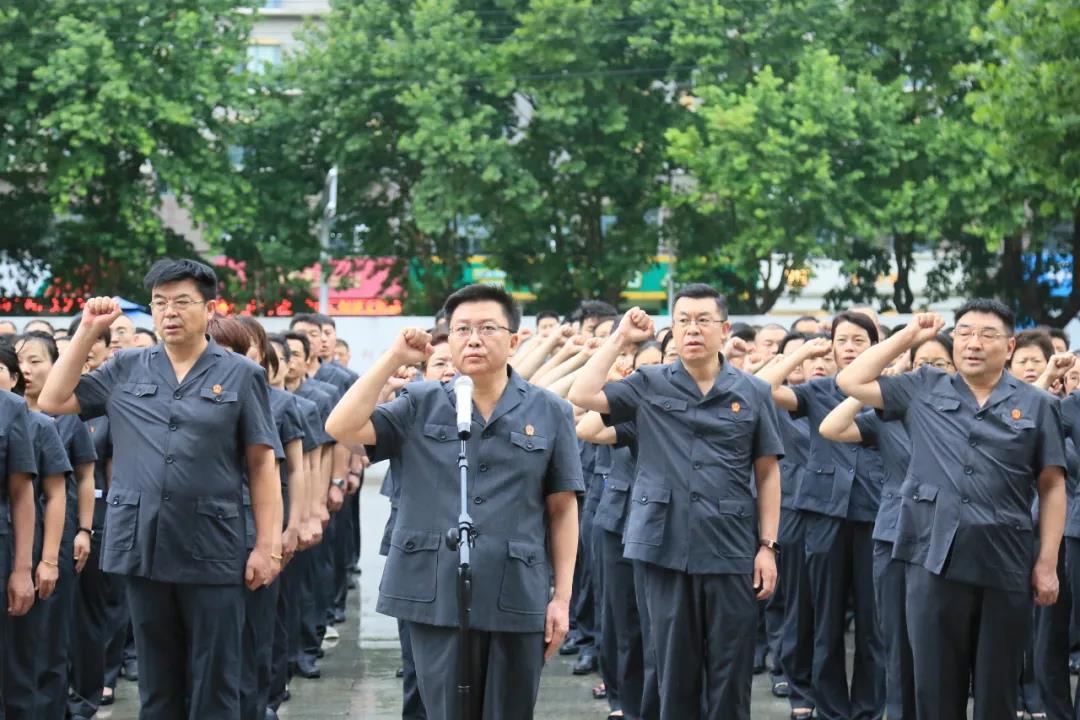 刘德华的哪一首歌曲会在你的脑海中不停播放?-机智问答,快速解答你的疑问